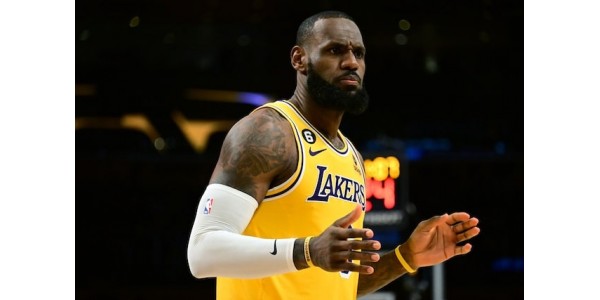 Brooklyn Netsin ja Los Angeles Lakersin yleinen vahvuus on hitaasti palaamassa